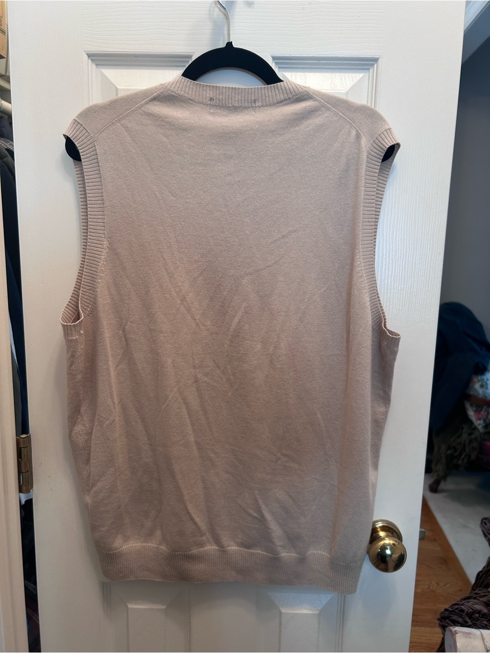 Bobby Jones Collection V-Neck Sweater Vest in Light Tan. Size L - Picture 3 of 4